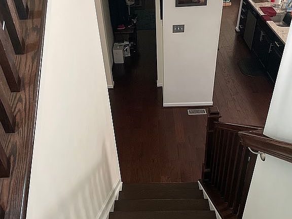 5th image of 589 Donaldson Ave