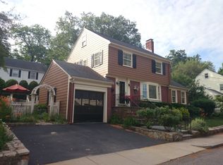 7 Latin Rd, West Roxbury, MA 02132