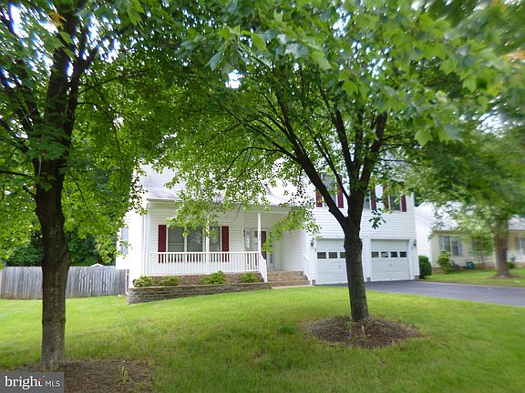 2nd image of 11812 Hickory Creek Dr