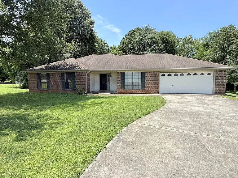 102 Watercress Cir — Photo 1