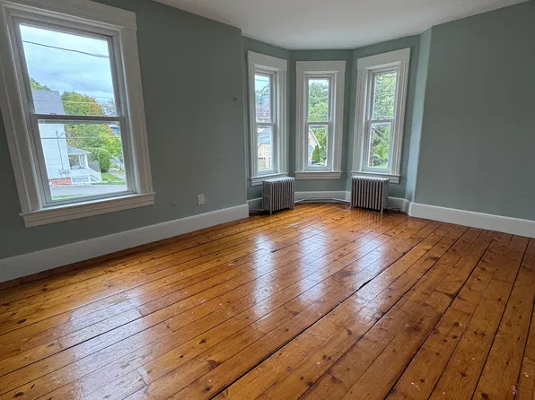 33-37 Eastern Ave, Northampton, MA 01060