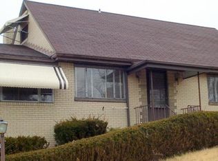 1417 Magnolia Dr, Pittsburgh, PA 15234