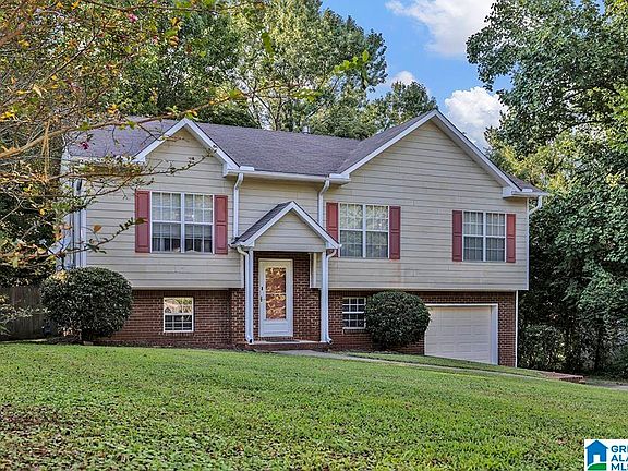 3rd image of 2612 Streetman Cir