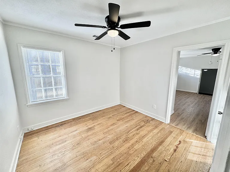 3880 Spottswood Ave — Photo 11