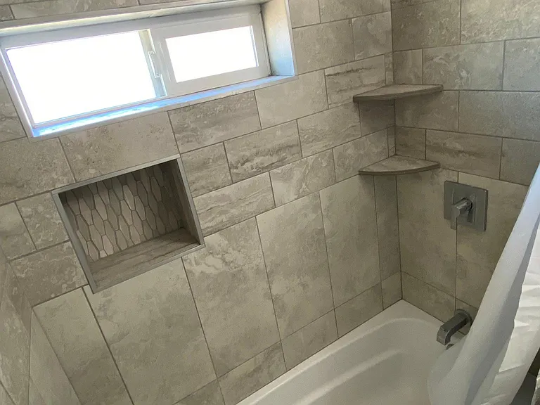 5631 N 29th Dr — Photo 13