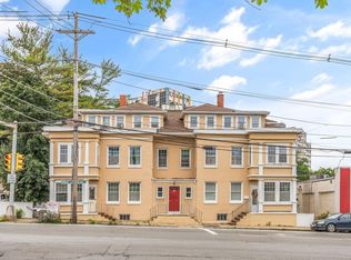 434 Essex St APT 3R, Salem, MA 01970
