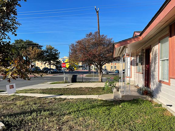 Front of House across from Roosevelt Elementary