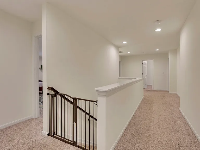 694 Dewmar Dr — Photo 17