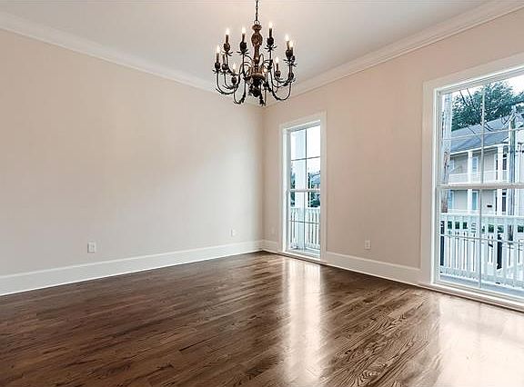 4th image of 727 Felicity St