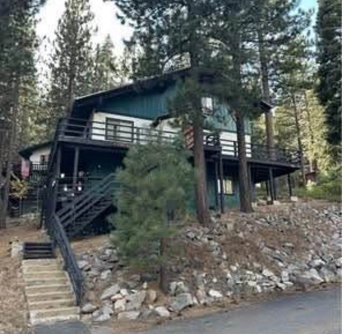 1 bed, 800 sqft, $2,200 — Photo 1