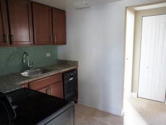 2nd image of 7632 1/2 N Milwaukee Ave APT 1B