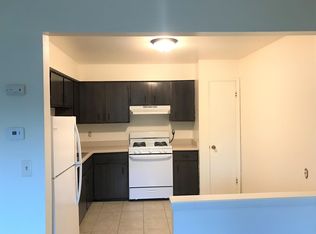 8801 Buckingham Dr #4, Sturtevant, WI 53177