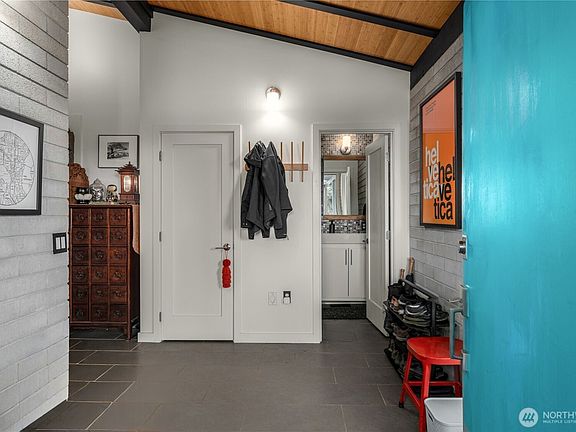 3rd image of 15109 SE 53rd Place