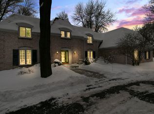 N24W30762 Fairway Ct, Pewaukee, WI 53072