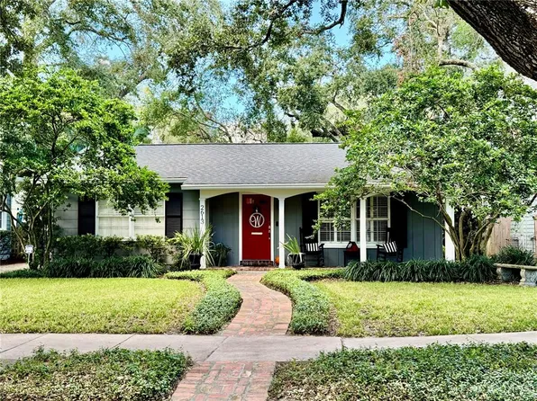 2613 W JETTON AVENUE, TAMPA, FL 33629