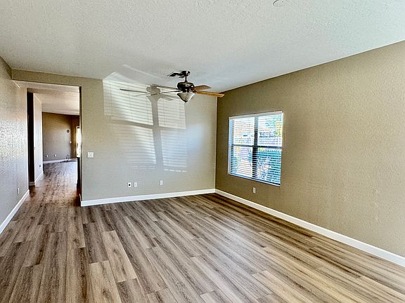 3rd image of 3212 W Mark Ln