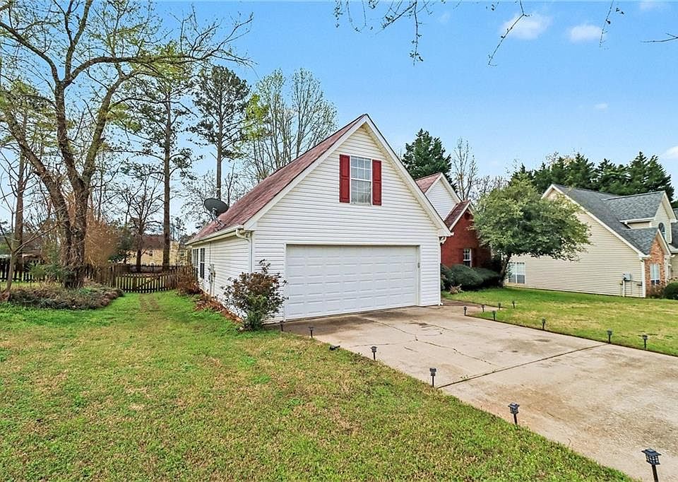 1st image of 275 Greenfield Way