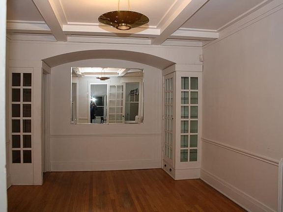 3rd image of 1311 W Arthur Ave #2