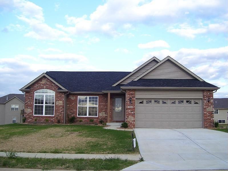 1st image of 1864 Wellington Ln