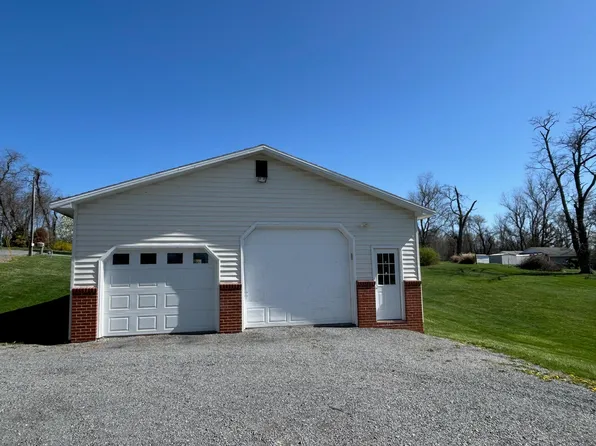 470 Baker St, Lewisburg, WV 24901