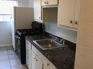 220 N 2nd St #B, Patterson, CA 95363