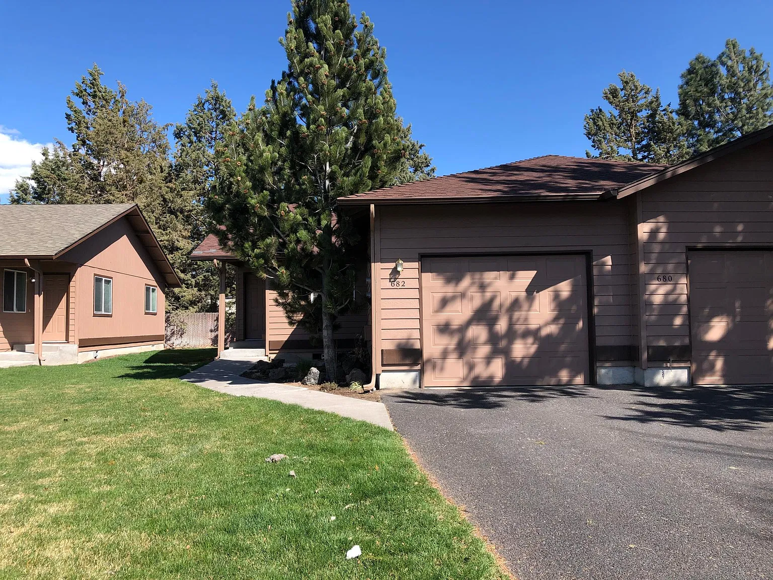 2 bed, 1017 sqft, $1,750 — Photo 2