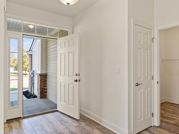 Cordelia Twins Foyer