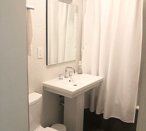 2nd image of 420 E 64th St APT W1j