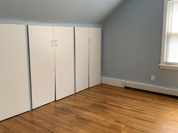 4th image of 58-16 Clearview Expy Floor 2