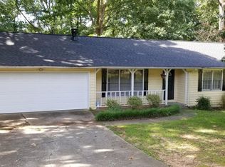 165 Blake Ln, Ellenwood, GA 30294