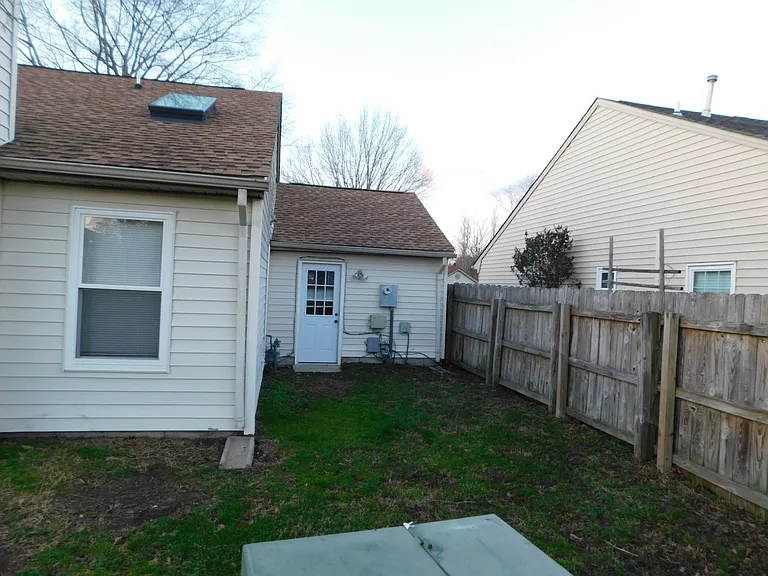 1433 Drumheller Dr — Photo 68
