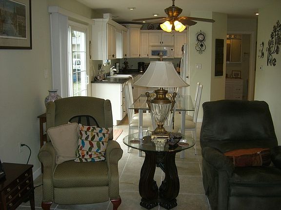 5th image of 1228 Island Ave