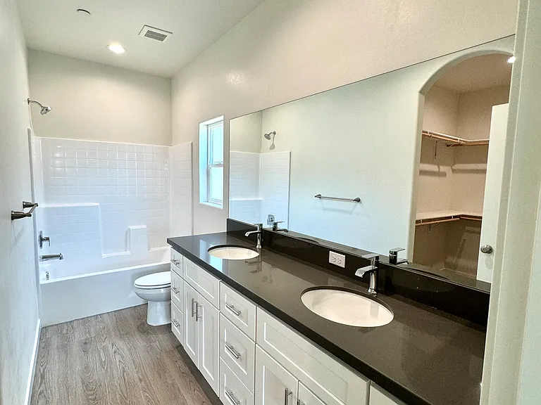 9811 Krista Vineyard Way #B — Photo 8