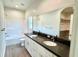 9824 Krista Vineyard Way #B, Bakersfield, CA 93306