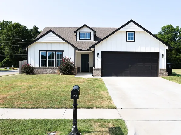 1916 E Tucson Pl S, Broken Arrow, OK 74011