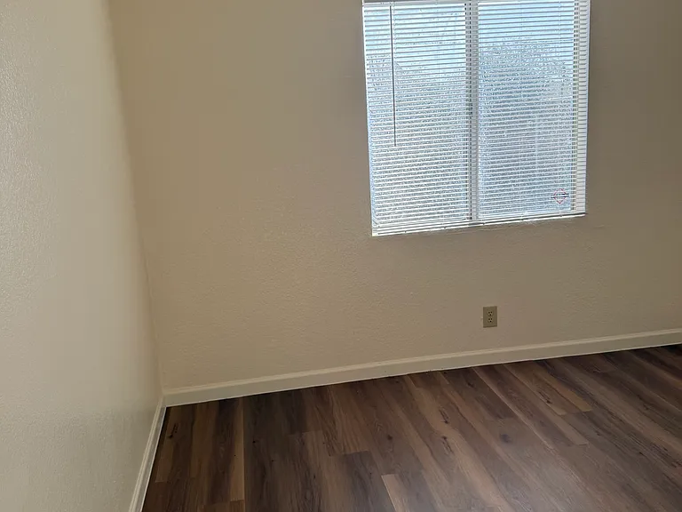 2101 N Belvedere Ave — Photo 11