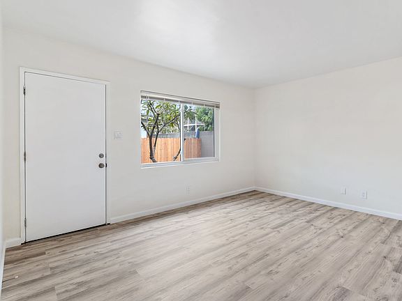 3rd image of 9326 Park St #9330