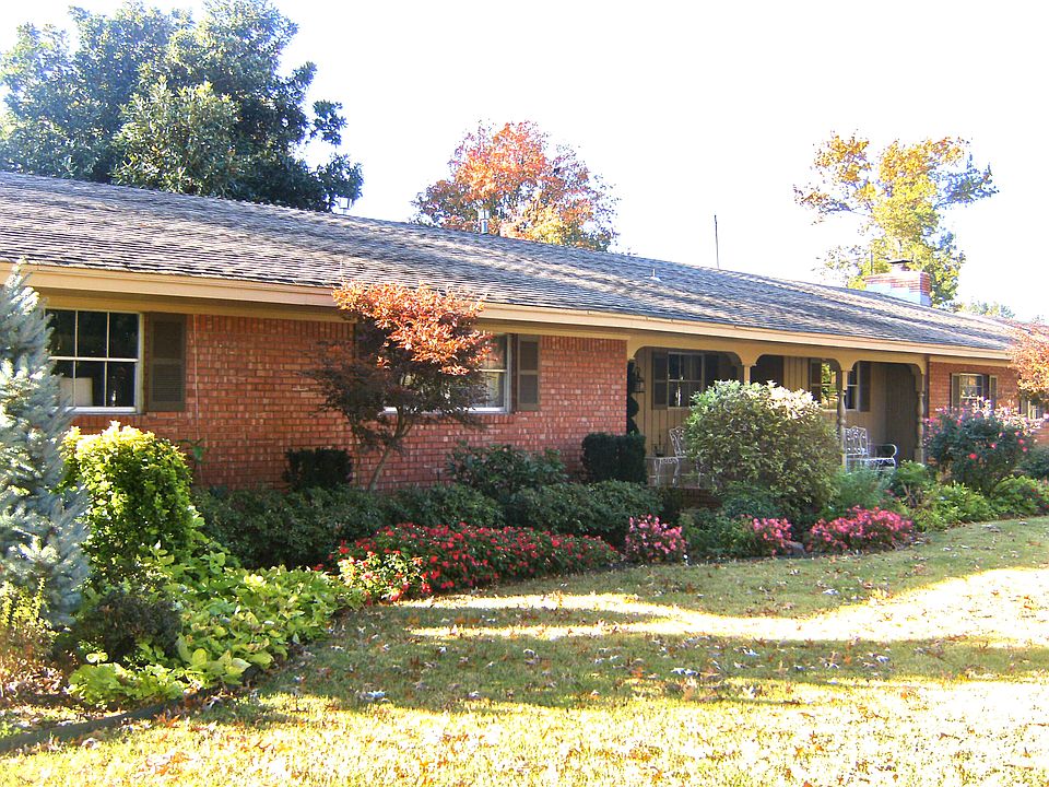 1st image of 2648 Osborne Dr