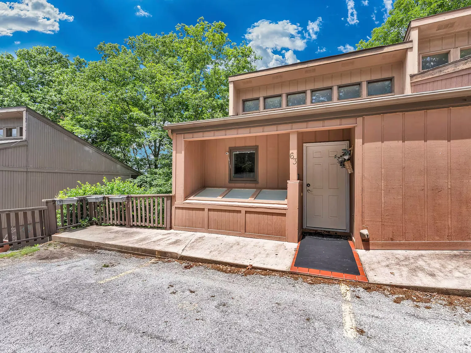 2 bed, 1.5 bath, 1458 sqft, $2,500 — Photo 1