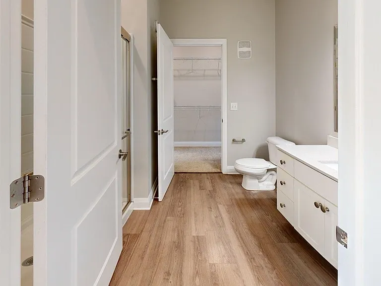 1A-Jeffrey-Park-Legacy-Bathroom Large 1A-Jeffrey-Park-Legacy-Bathroom Large