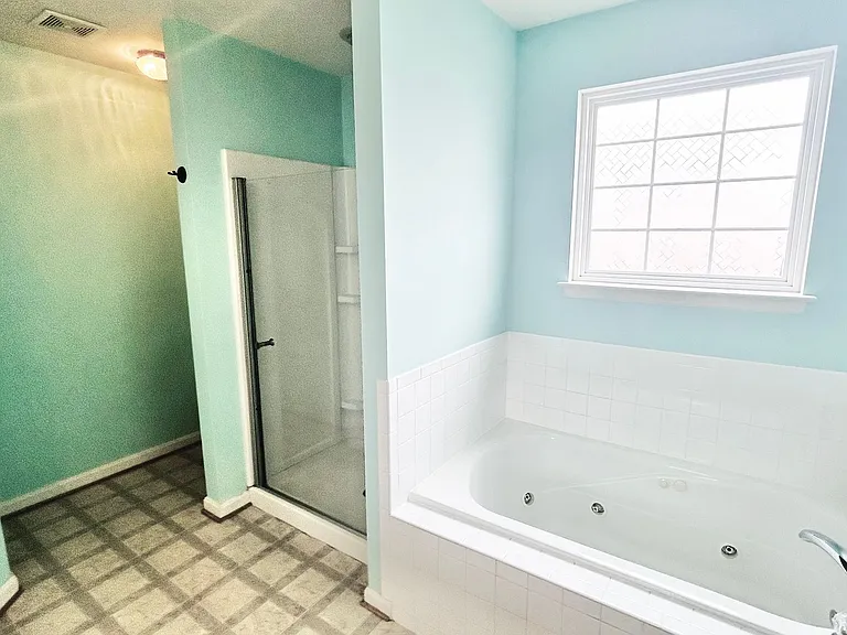 11318 Wytheville Ln — Photo 24