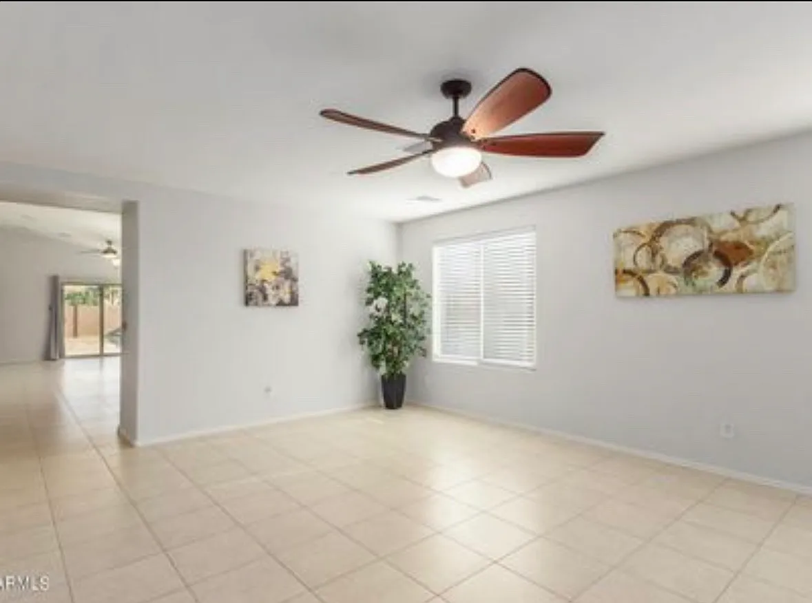 4 bed, 1850 sqft, $2,150 — Photo 2