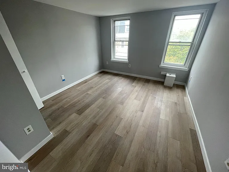 3500 Ainslie St #3F — Photo 5