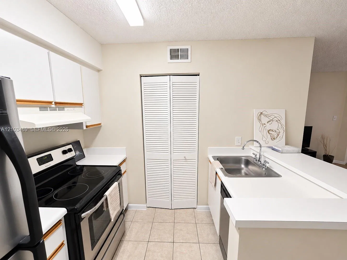 Hollywood Parc Condominiu — Photo 4