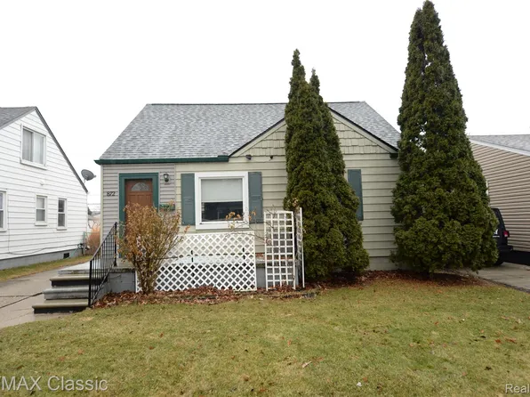 872 E Rowland Ave, Madison Heights, MI 48071
