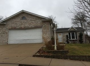 654 Grant Ave, Joliet, IL 60433