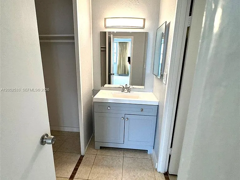 7545 E Treasure Dr #8J — Photo 13