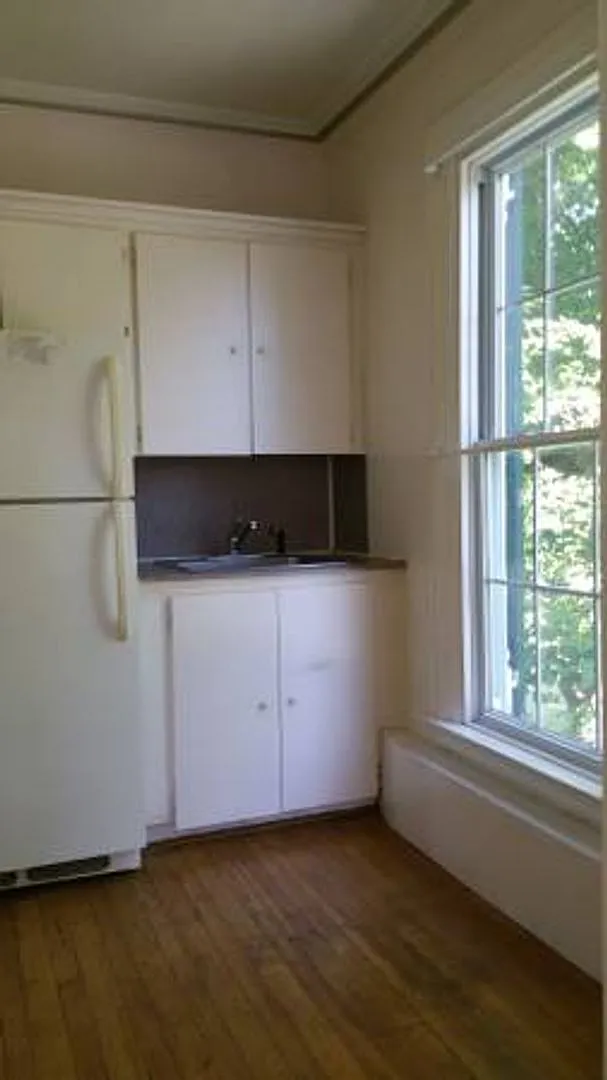 2806 US Route 5 — Photo 2