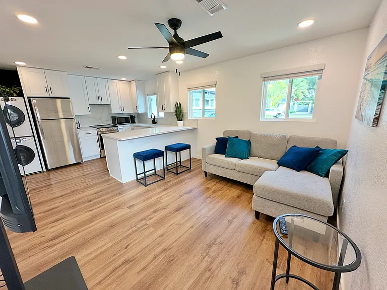 3234 Roberta Ln #3 — Photo 3