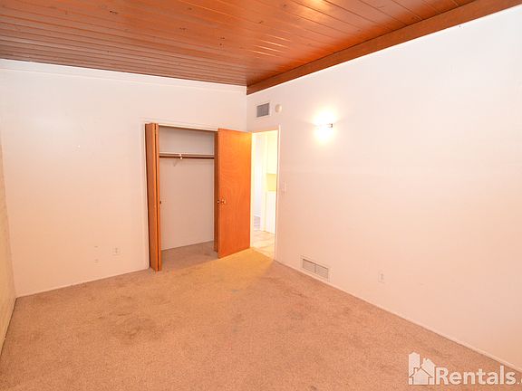 4th image of 3527 E Florence Dr